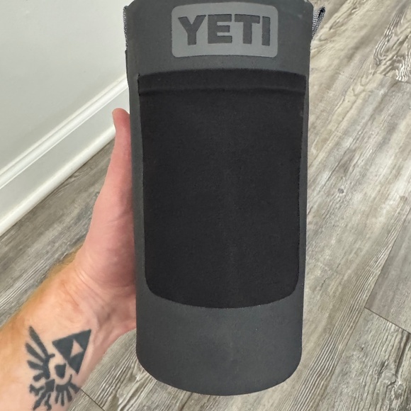 Yeti Rambler Sling Large Charcoal - Picture 1 of 4
